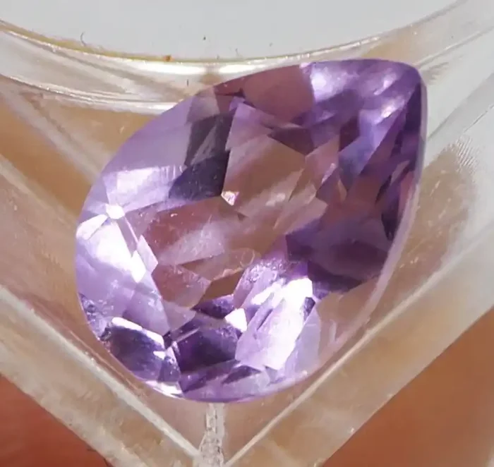1.30CTS VS AMETHYST ROSE DE FRANCE COLOR ME1