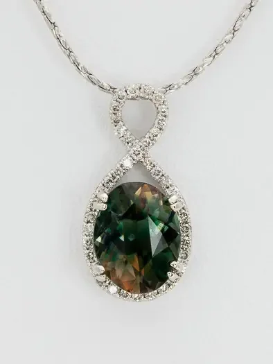1.4ct Green/Rootbeer Oval Oregon Sunstone Pendant (S1612P)