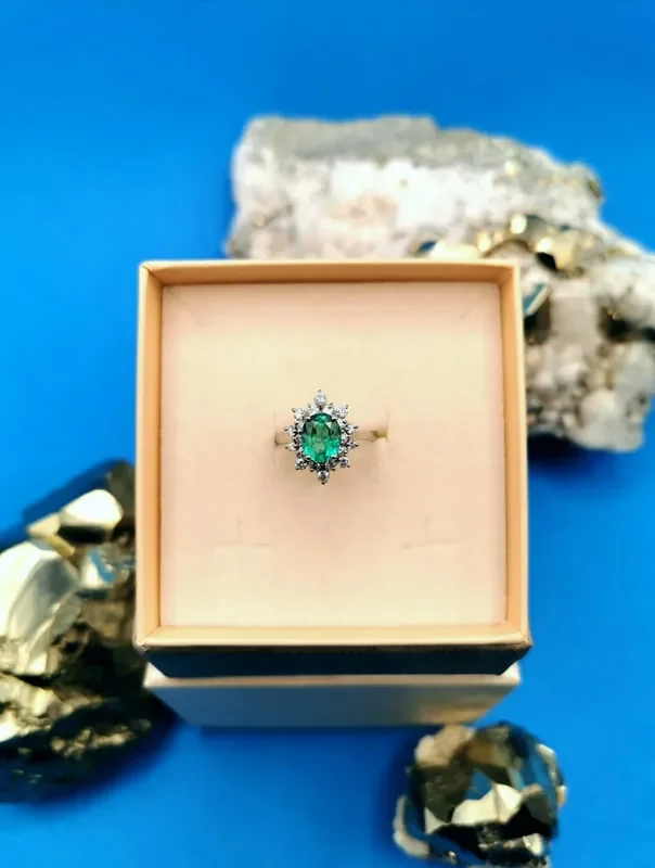 1,54ct ref 105 Colombian Emerald 18k Solid Gold Ring Colombian Natural