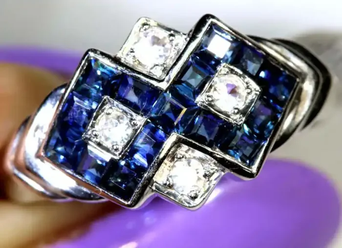 14.40-CTS SAPPHIRE RING BLUE AND WHITE SG-2796