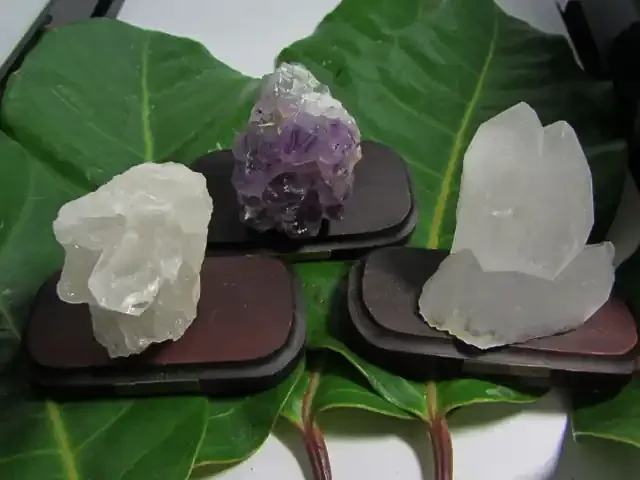 .288 KILO 3X AMETHYST/CRYSTAL SPECIMENS ON STAND MS 1920