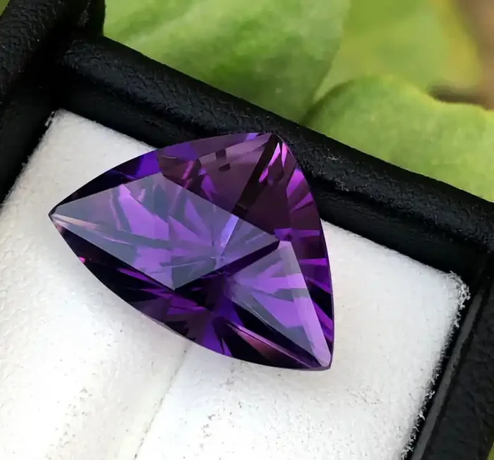 Amethyst, 14.25 Cts Natural Top Color & Cut Amethyst Gemstones