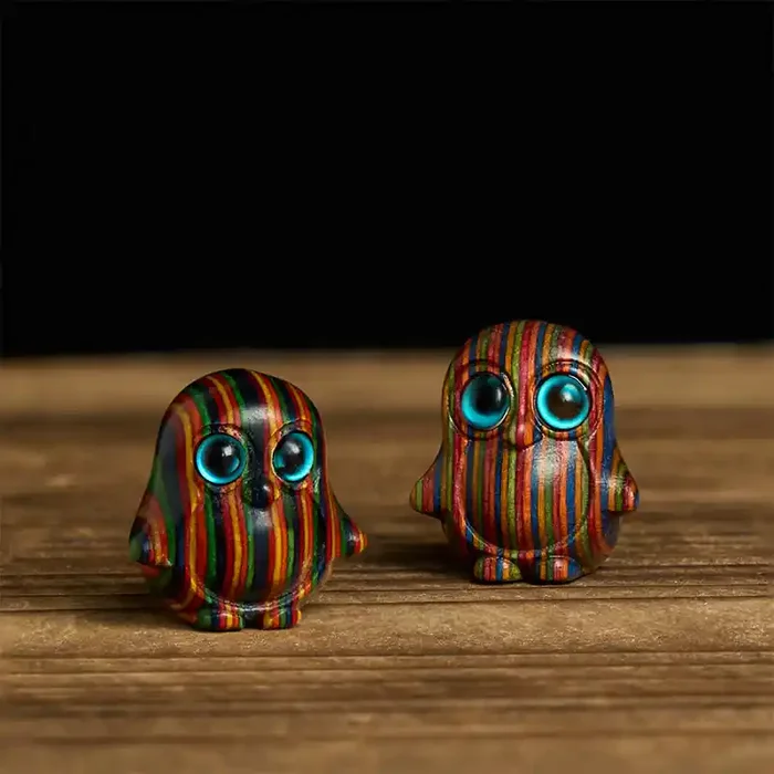 Buddha Stones 2Pcs Mini Rainbow Eucalyptus Penguin Carved Creativity Decoration