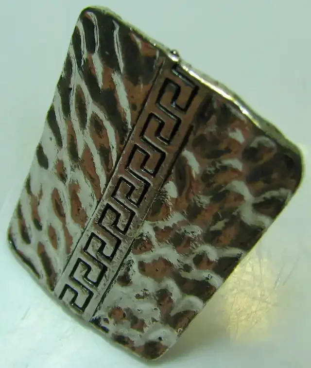 TRIBAL DESIGN SILVER RING WITH ADJUSTABLE BAND