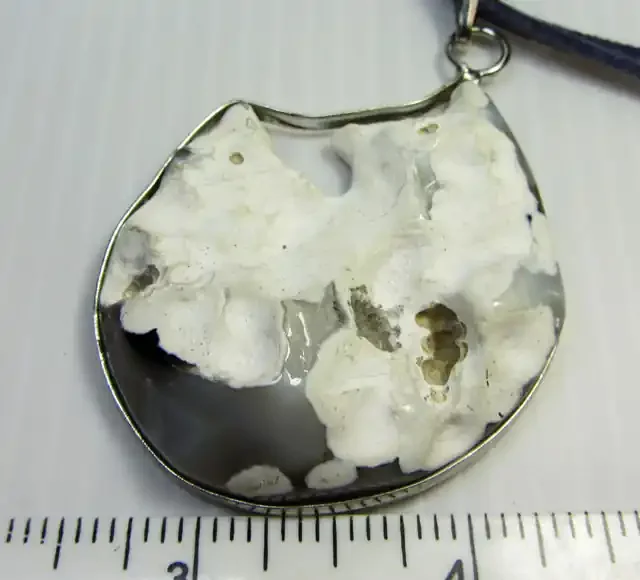 UNIQUE CRYSTAL DRUSY AGATE PENDANT QT398